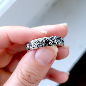 acorns and oak leaves featured on sterling silver outdoorsman ring by xanne fran