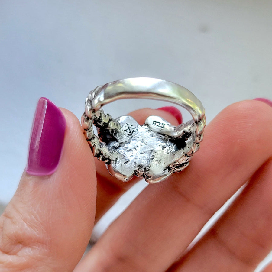 inside of band showing solid sterling silver  hallmarked 925 and XF makers mark
