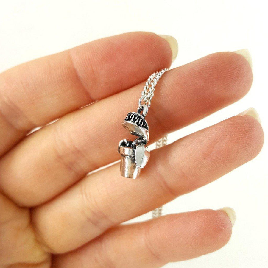Fly Trap Necklace